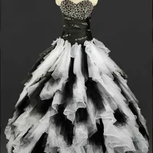 Angelsbridep белый и черный Бальные платья vestidos de 15 anos Сексуальная Милая Бисер корсет из органзы Плюс Размеры дебютантка платье