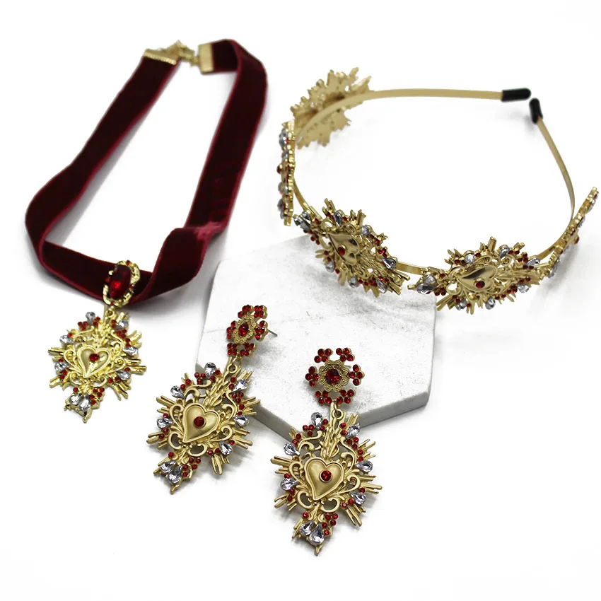  Exaggerated Baroque Gold Heart Tiara Crystal Head Hairbands Hair Jewelry Trendy Hair Accessories Br