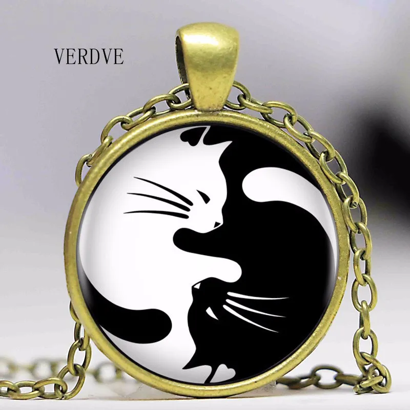 

New Vintage Two Cat Necklace Glass Pendant Yin Yang Corollary Long Necklace Statement Necklace for Women Fashion Men