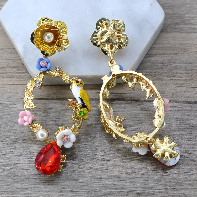 Piercing Pearl Tassel Long Earrings for Women