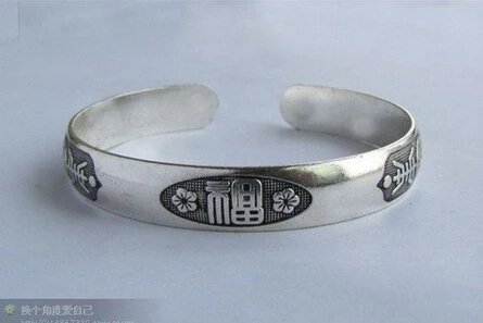 

>>>wholesale 1cm Breadth Jewelry Silver Bracelet Goldfish Carved Antique Totem bangle men's Cuff Bracelets