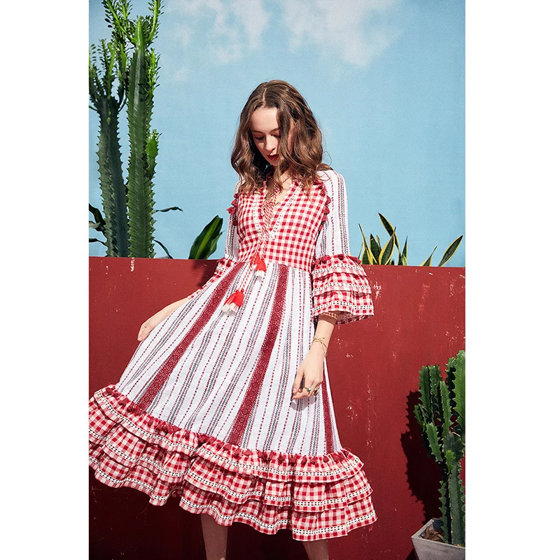 Женское клетчатое платье из хлопка ARTKA, красно-белое элегантное длинное платье с короткими рукавами, V-образным вырезом, в богемном стиле, LA11091X, на лето