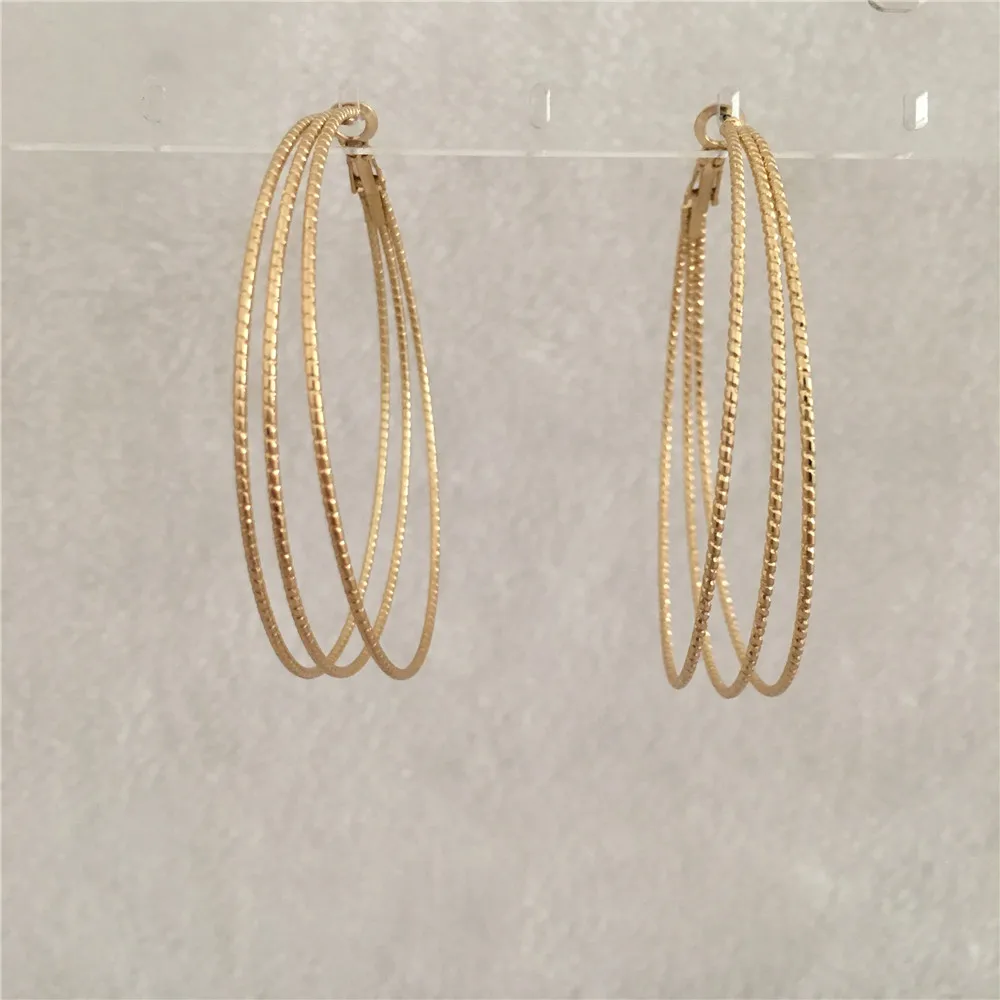 TRENDY GOLD COLOR THREE HOOP IN ONE CLUTCH EARRING FOR WOMAN GIRLin
