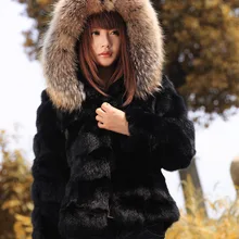 Низкая женская зимняя шуба из кроличьего меха с воротником из меха енота зимняя меховая куртка Верхняя одежда TF0269