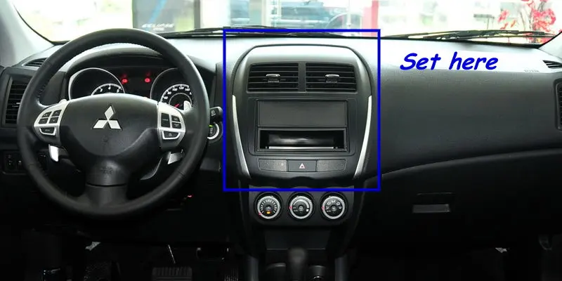 Mitsubishi-ASX-2011-interior-3-S
