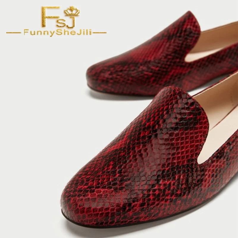 

Burgundy Python Loafers for Women Round Toe Flats with Rhinestone Animal Prints Snake Spring Autumn Fashion Slip-On FSJ Sexy