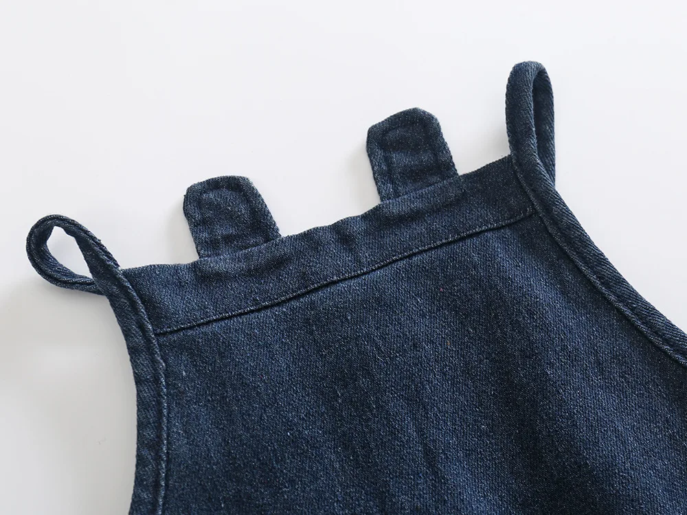 5297894833_457880003