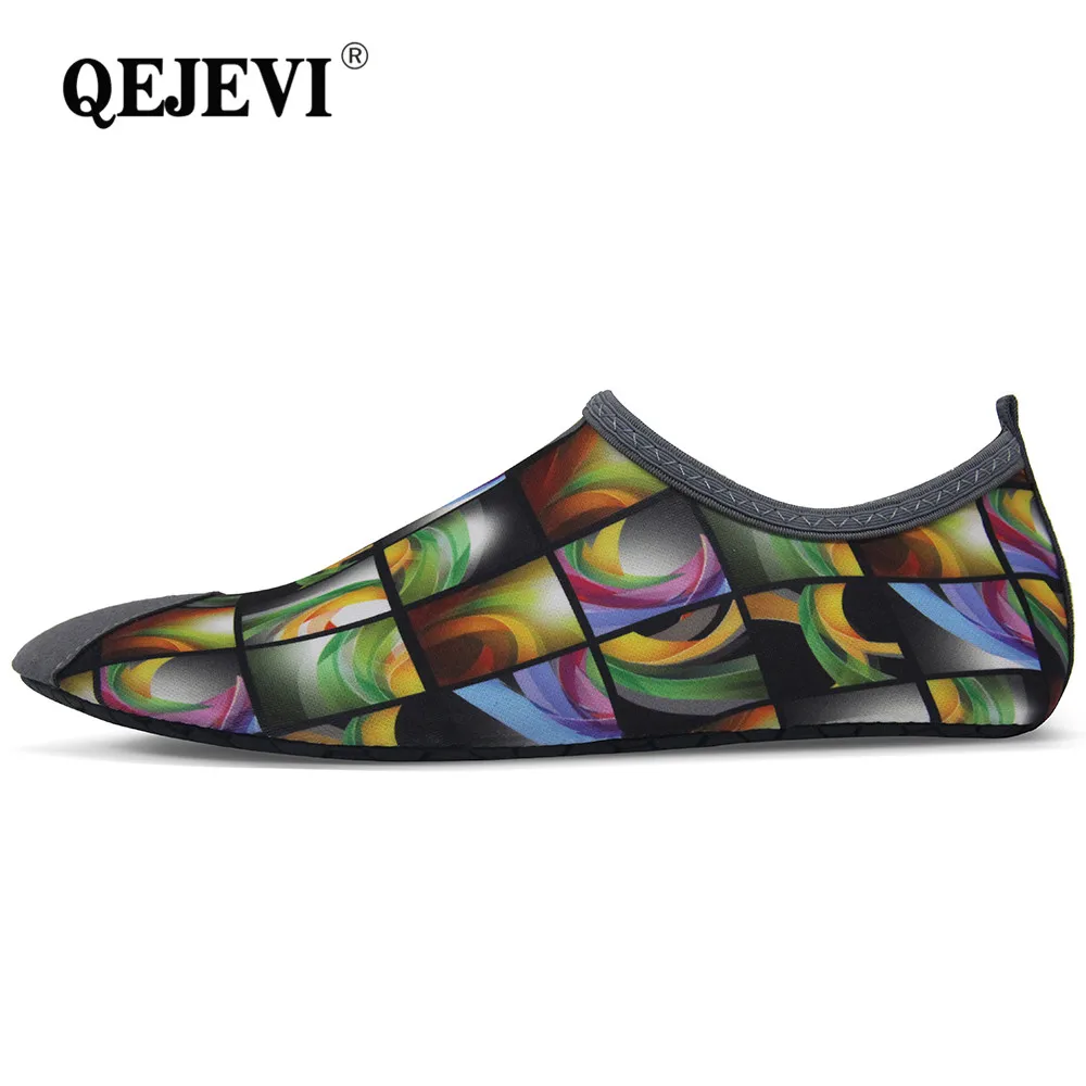 2018 QEJEVI الرجال أحذية ماء الرياضة رياضة بيرفوت الأمواج الغوص المنبع رياضية السباحة أكوا الشاطئ الأحذية الصيف رجل الجلد أحذية