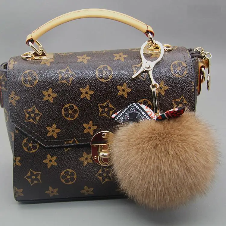 

Luxury Real Fox Fur Ball PomPom 7 Colors Fluffy Fur Keychain Gold Metal Silk Bowknot Key Ring Pendant Bag Charm For Women F324