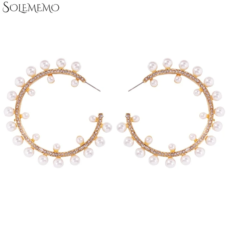 

Solememo Golden Circle Simulated Pearls Round Dangle Earrings For Women Bride Wedding Party Gift Earrings Fashion Jewelry E6335