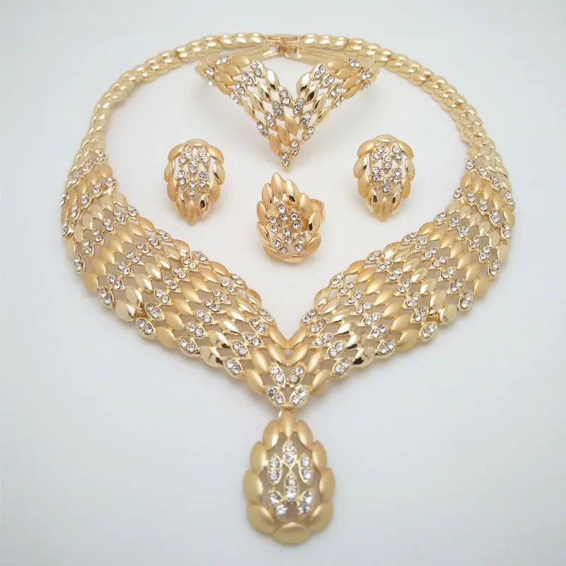 Preise 2019 königreich Ma Mode African Dubai Gold Schmuck Frauen Afrikanische Perlen Set Nigerian Braut Schmuck Sets Hochzeit Zubehör