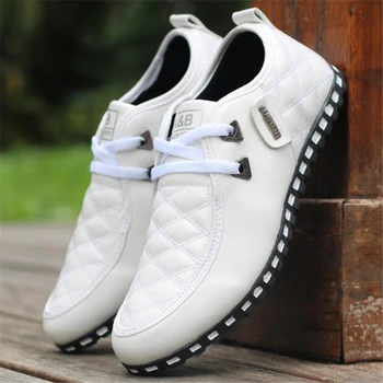 

Men Sports Shoes Junior Student Flat Running Shoes for male Outdoor Breathable sneakers men Walking Shoes Jogging 2018 men shoes