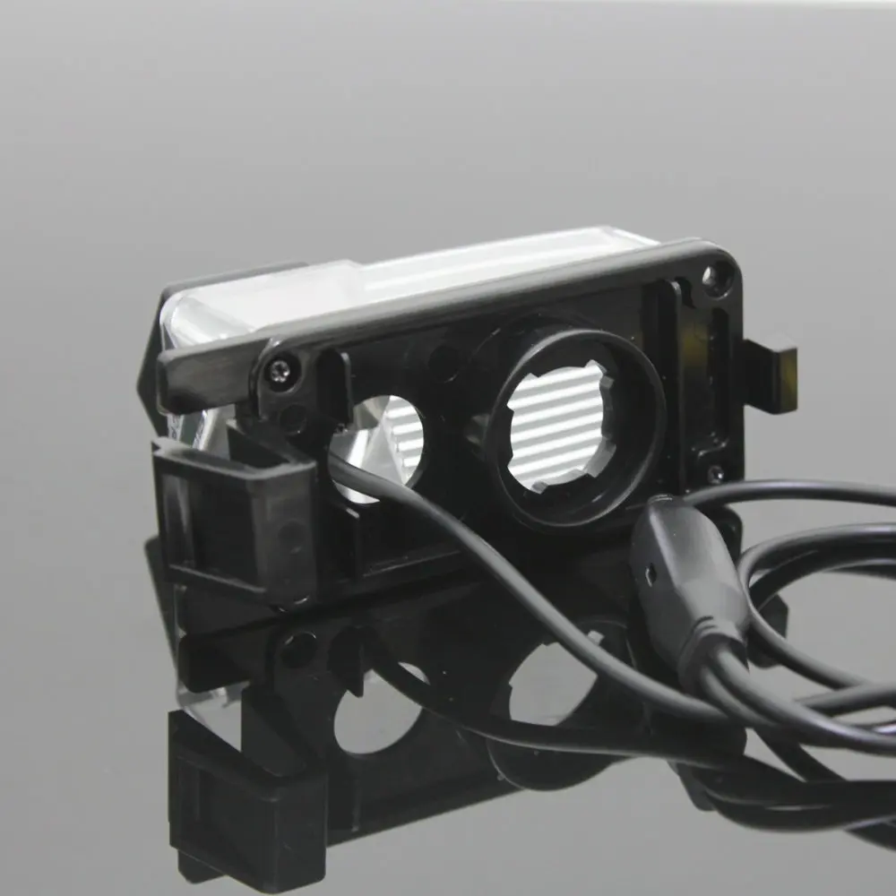 Liislee для Nissan Latio хэтчбек/Livina Geniss-камера заднего вида/камера заднего вида NTST PAL/лампа для номерного знака OEM