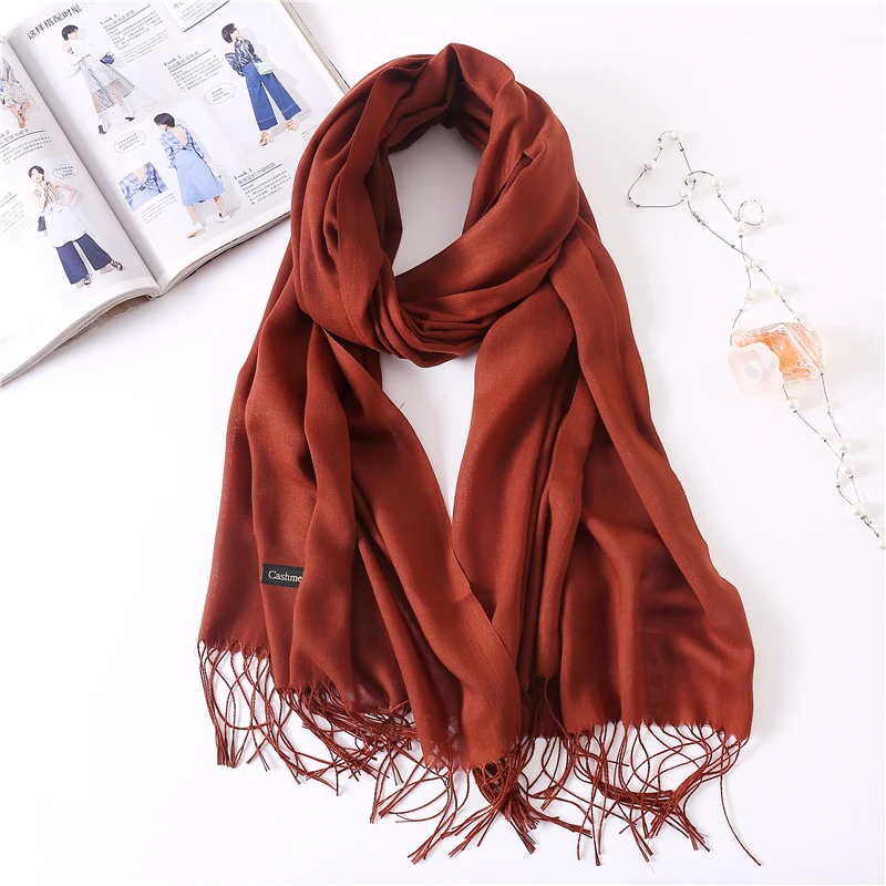 110g red brown Сплошной цвет мягкий женский шарф кашемировые шарфы женские летние тонкие Шали Обертывания зимние пашмины женский хиджаб повязка на голову - Цвет: 110g red brown