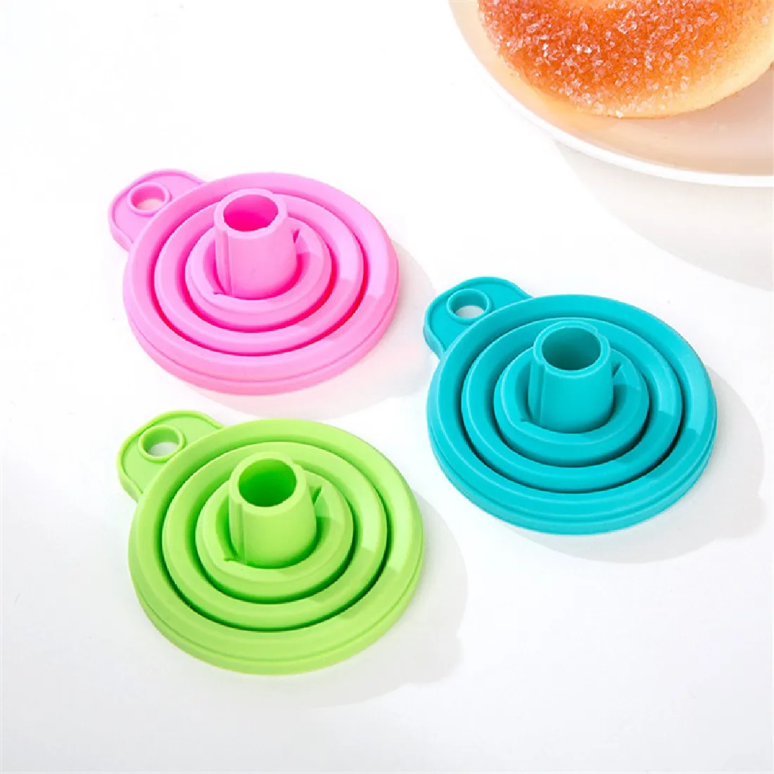 Useful Collapsible Style Funnel Hopper Protable Mini Silicone Gel Foldable Kitchen Cooking Tools Accessories Gadgets