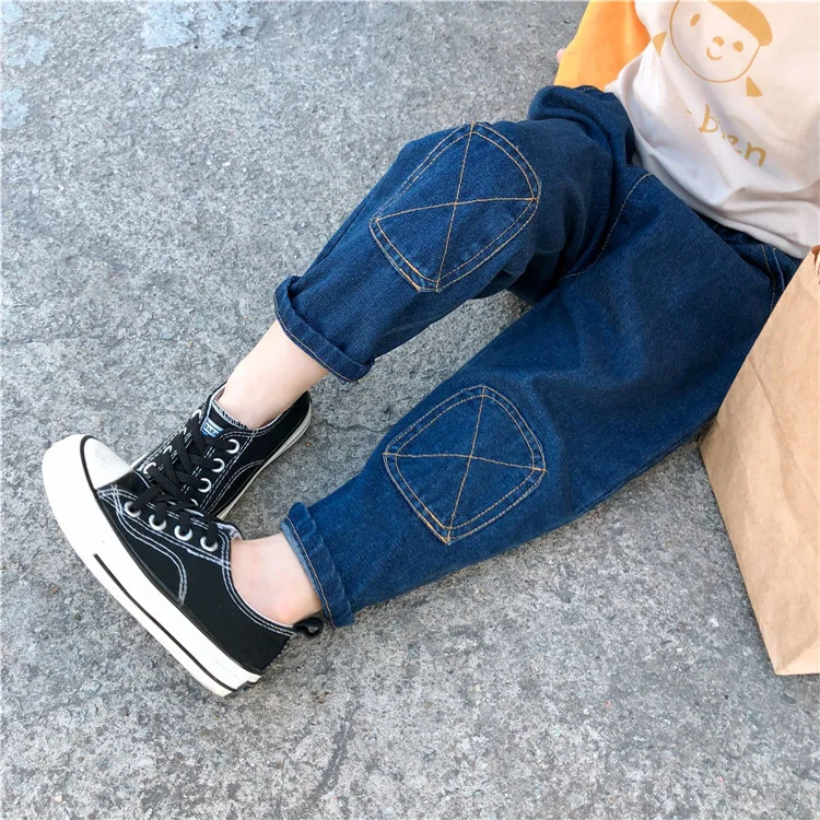 Calças de Brim a Primavera Pequenas e Médias Jeans de Patch Meninos Outono Novas Meninas Moda Fresco Calça eo 2020 2 High Quality Mamãe e Bebê