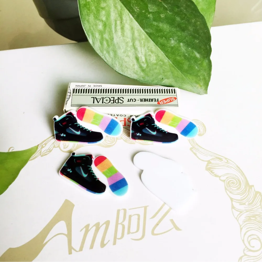 

Kawaii cartoon Sports Shoes Figurine Home decoration flat back planar resin craft DIY hair Bow accessories brooch