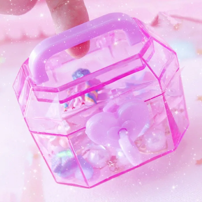 4708088691_266397223