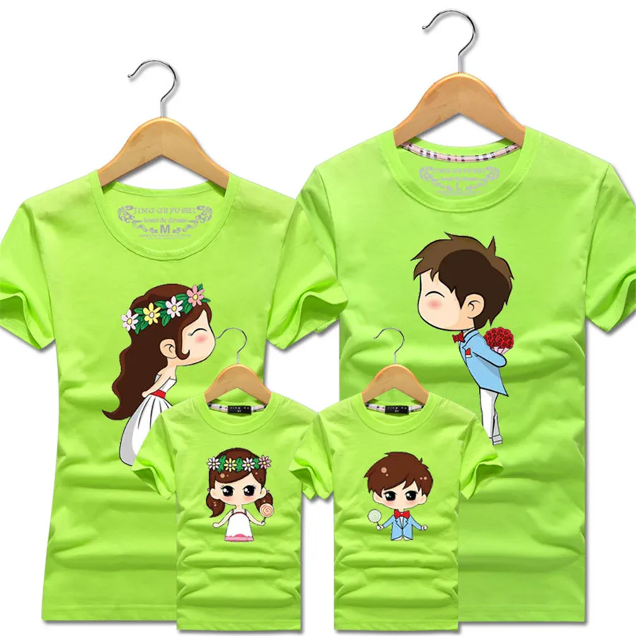 Летние комплекты одежды семейная одежда футболка с персонажами из мультфильмов и невеста и жених наряды для отца, матери и детей хлопковые футболки, топы