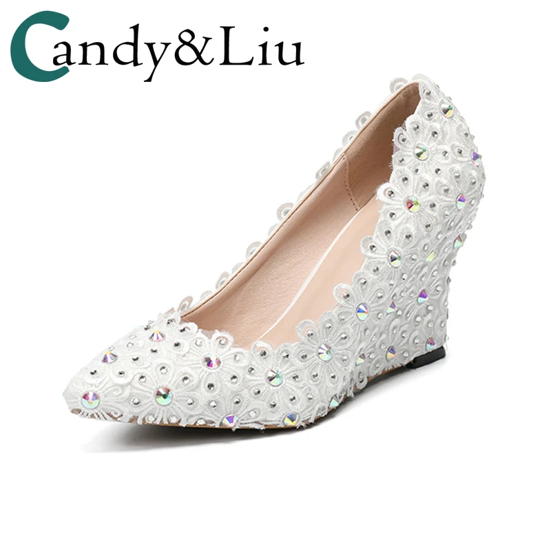 

Wedding Pumps For Women Wedges Shoes White Lace Flowers Nice Stone Colorful Crystal Blossom Pointed Toe Bride 8cm High Heels