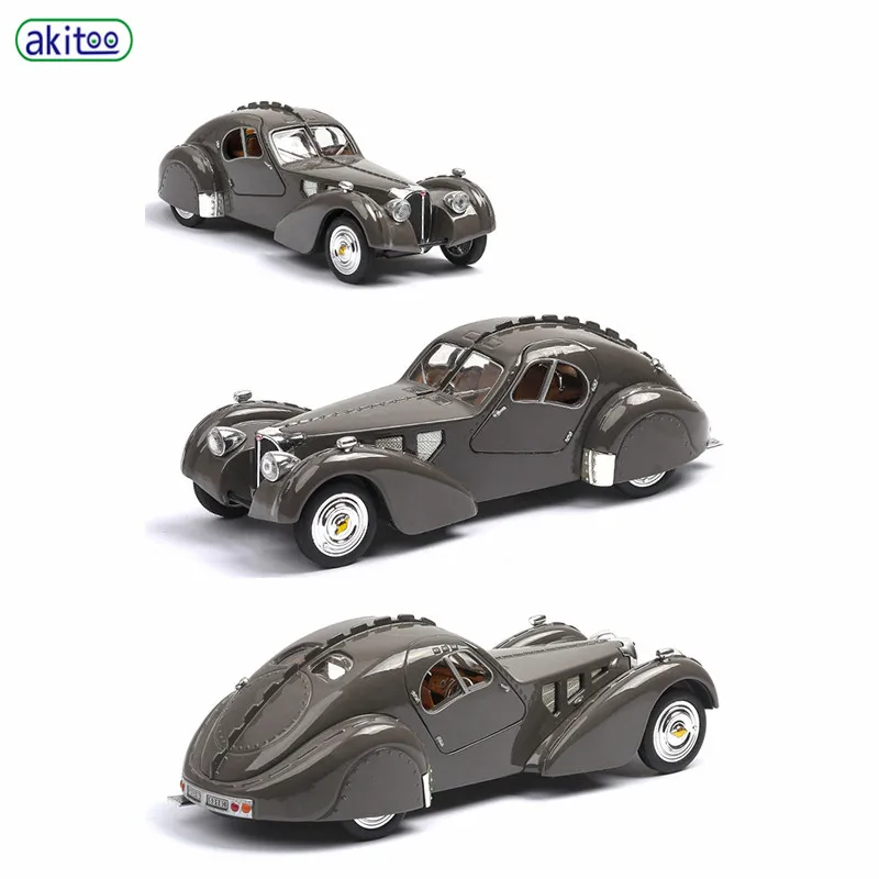 Классическая модель автомобиля akitoo Bugatti 57SC, антикварная модель автомобиля, модель автомобиля Bugatti, игрушечный автомобиль, звук и светильник, подарок#2406