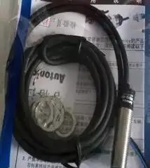 

Switch PRL12-2DN three wire NPN normally open inductive sensor