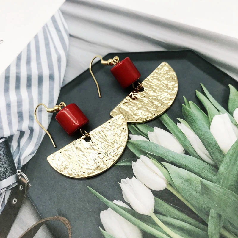 

Free Shipping Geometric Hammered Earring