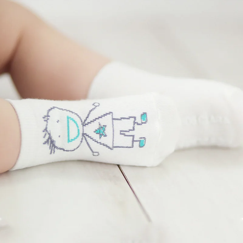 Новинка года, детские носки с резиновой подошвой, нескользящие носки с мягкой подошвой Носки для маленьких детей осенне-зимние детские носки для пола для новорожденных