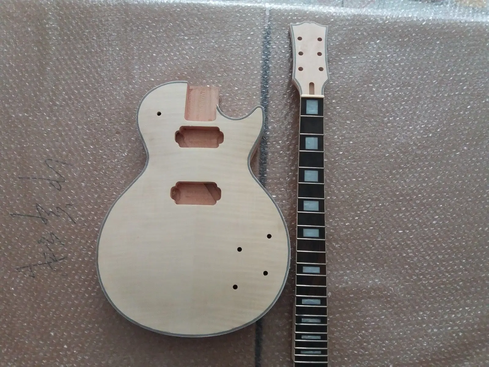 Unfinished Guitar Neck and body for LP Replacement 22 Fret rosewood