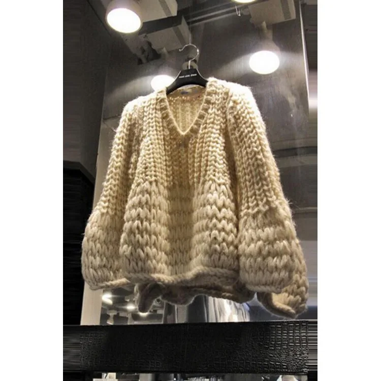 Loose Hand Knitted V-Neck Pullover flowers Crocheted Sweater Long lantern sleeved knitted Shirts Weaving tops women sweater Loose Hand Knitted V-Neck Pullover flowers Crocheted Sweater Long lantern sleeved knitted Shirts Weaving tops women sweater