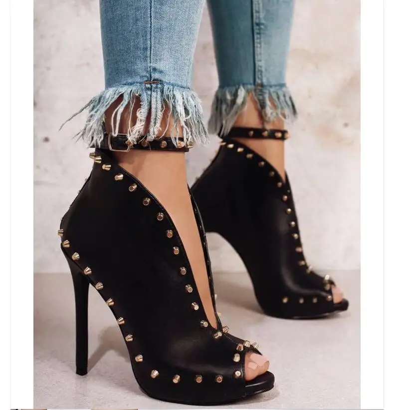 Новые популярные уличные туфли с заклепками в европейском стиле пикантные женские туфли-лодочки на высоком каблуке 12 см в римском стиле с открытым носком и ремешком на щиколотке