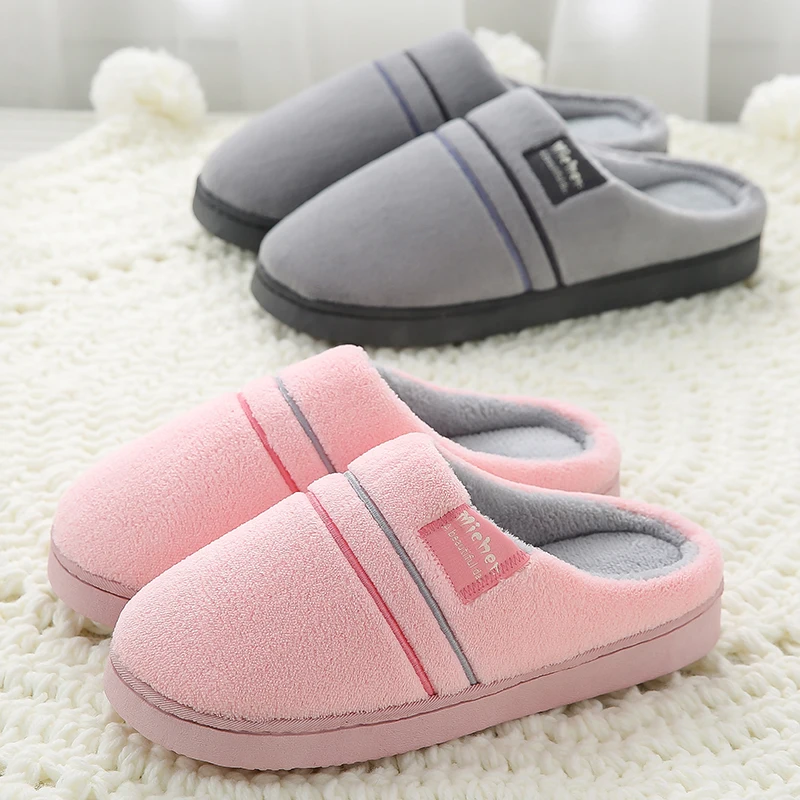 

2018 Women House Slippers Couples Winter Warm Plush Comfortable Indoor Shoes Women Fur Slippers Bedroom Flats Zapatillas Mujer