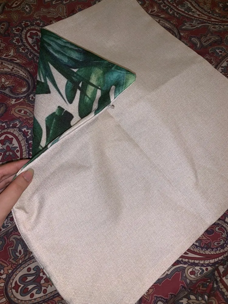 UTB8qYeiQCnEXKJk43Ubq6zLppXa5