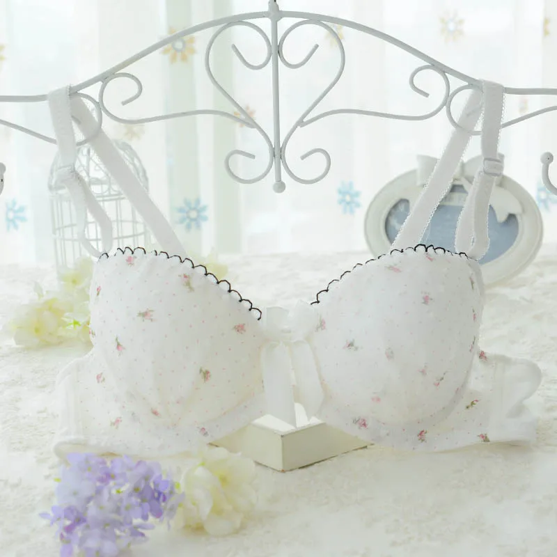 

Junior high school young students in the development of soft steel ring underwear three rows of buckle girls underwear small bra