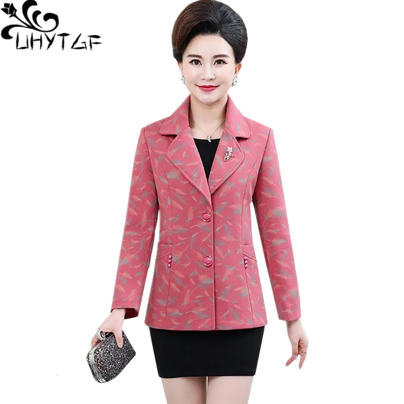 

UHYTGF New female jacket Single-breasted casual spring coats Loose 4XL plus size short jacket suit collar Elegant women coat 191