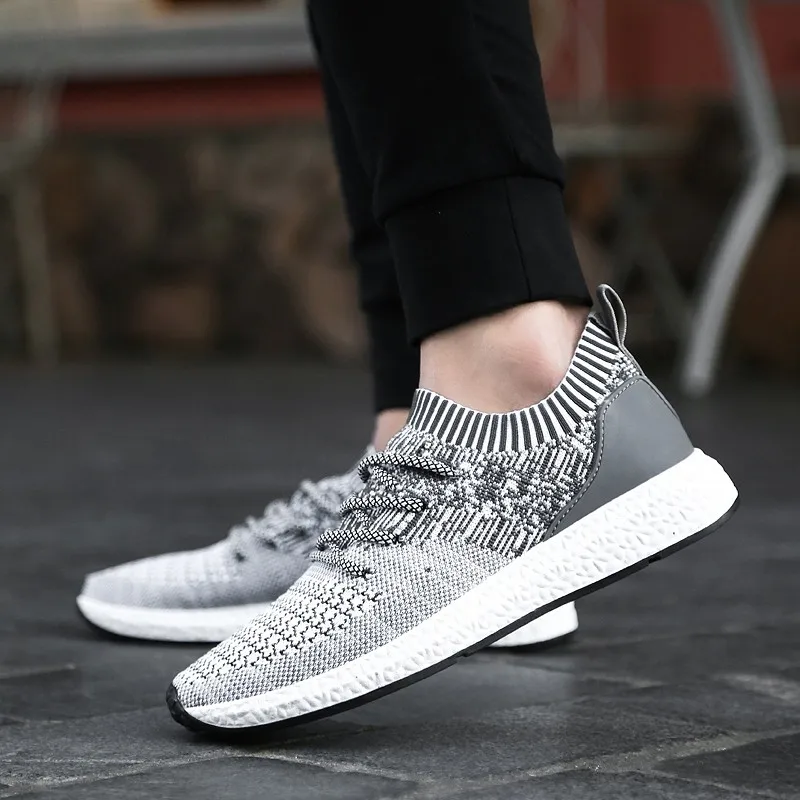 Online New Fashion Designer Sneakers Men Summer Air Mesh Breathable Casual Shoes Man Trainers Ultra Boost Tenis Masculino Shoes Sapatos