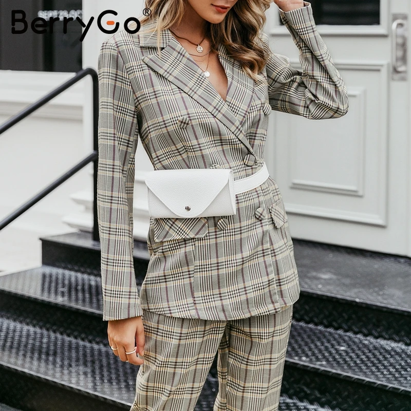 Женский двубортный блейзер в клетку BerryGo офисный пиджак с длинными рукавами и