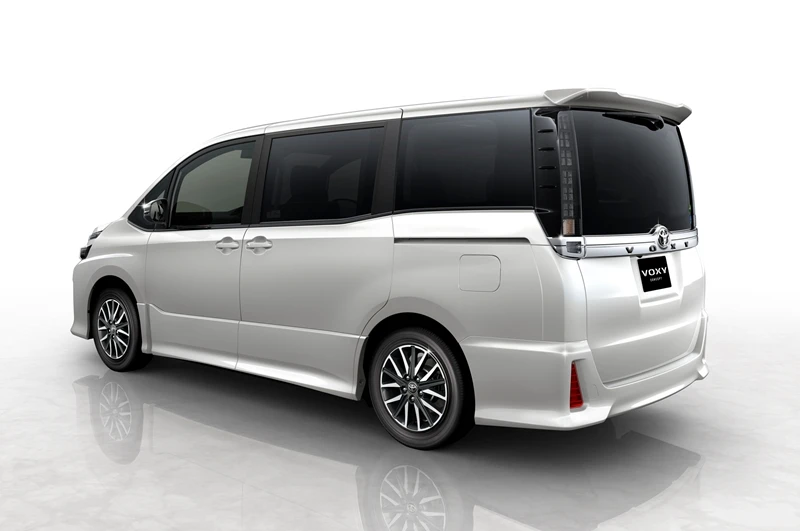 toyota-voxy-concept-rear-three-quarters