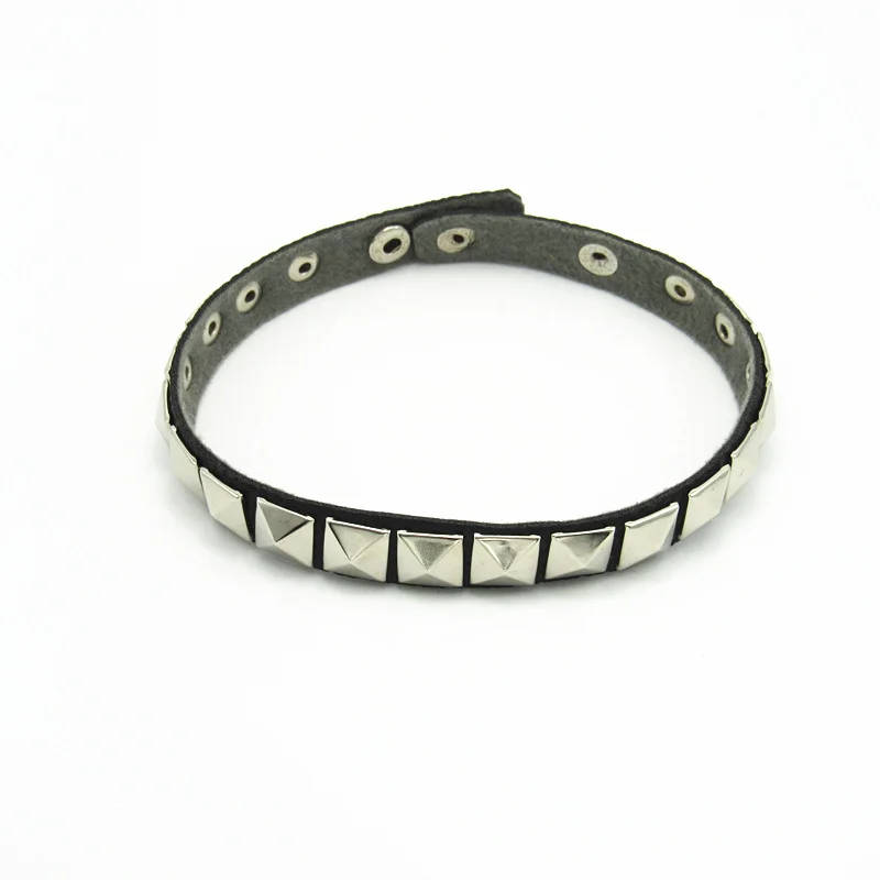 

NEW QUEEN Bracelet Freddie Mercury Bracelet Rivet Bracelet PU Bracelet