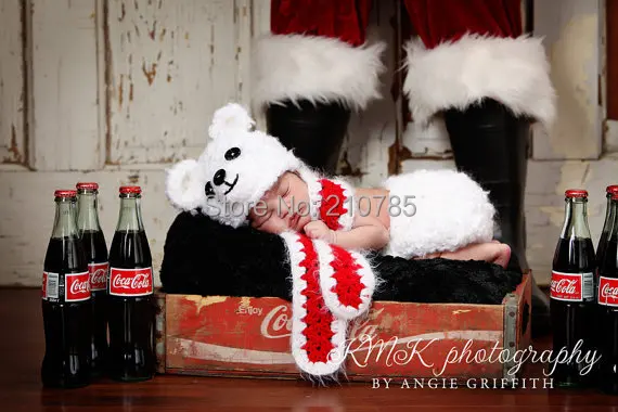 

Free shipping red and white Polar Bear modelling Hat, scarf with Diaper Cover Set Newborn Photography Prop 3pcs /Set