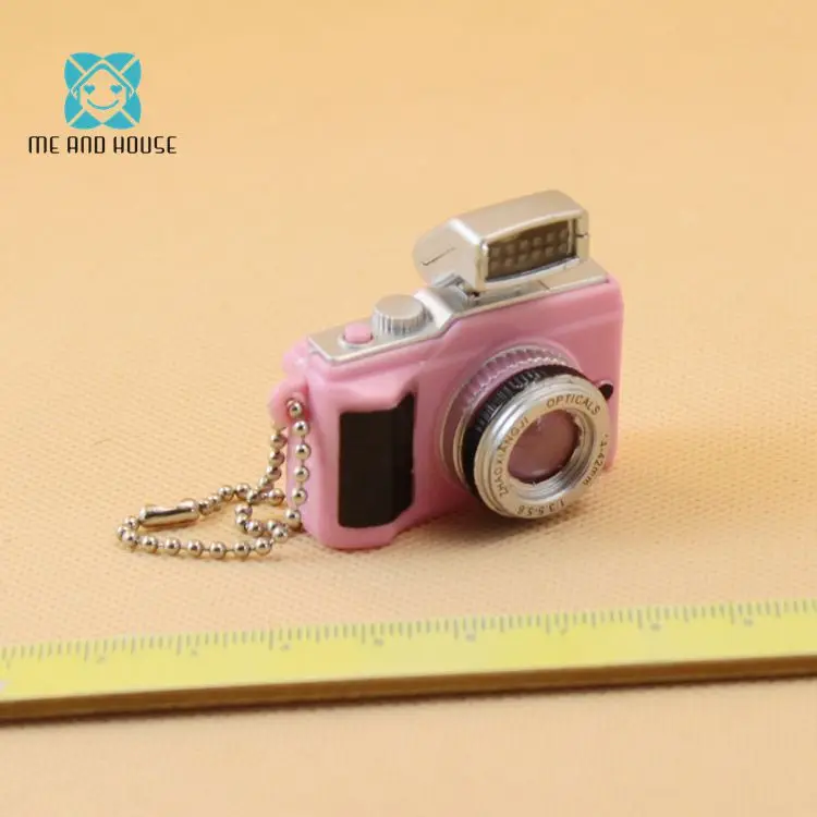 

1/6 Scale BJD Miniature Dollhouse Camera Pendant Mini Plastic SLR Camera Dolls Decoration Small Toy Can Luminescence