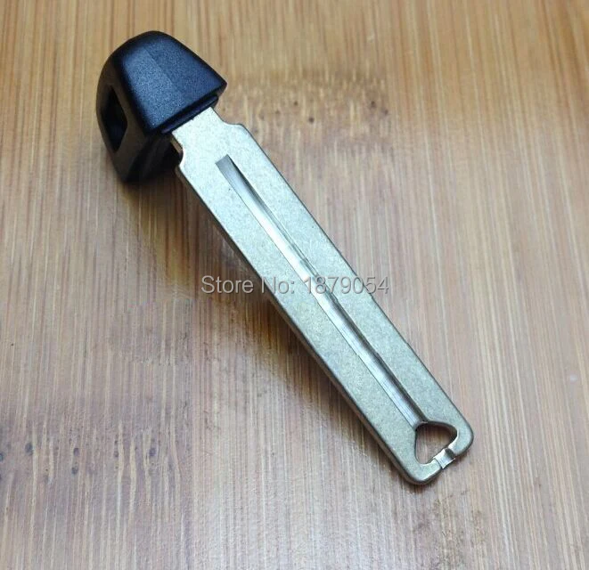 New Toyota camry key blade 2012 (17).jpg
