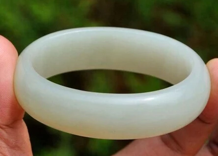 

437 Hetian White Nephrite Jade Oval Bangle Bracelet w/ Certificate (A0502)