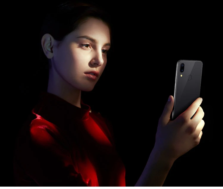 UMIDIGI UMI A3 2GB RAM 16GB ROM MTK6739 1.5GHz Quad Core 5.5 Inch HD+ Full Screen Dual Camera Android 8.1 4G LTE Smartphone