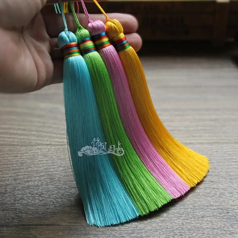 Best Close Smooth soft Silk tassel Hand embroidered pendant accessories Rayon Bookmark bag wholesale