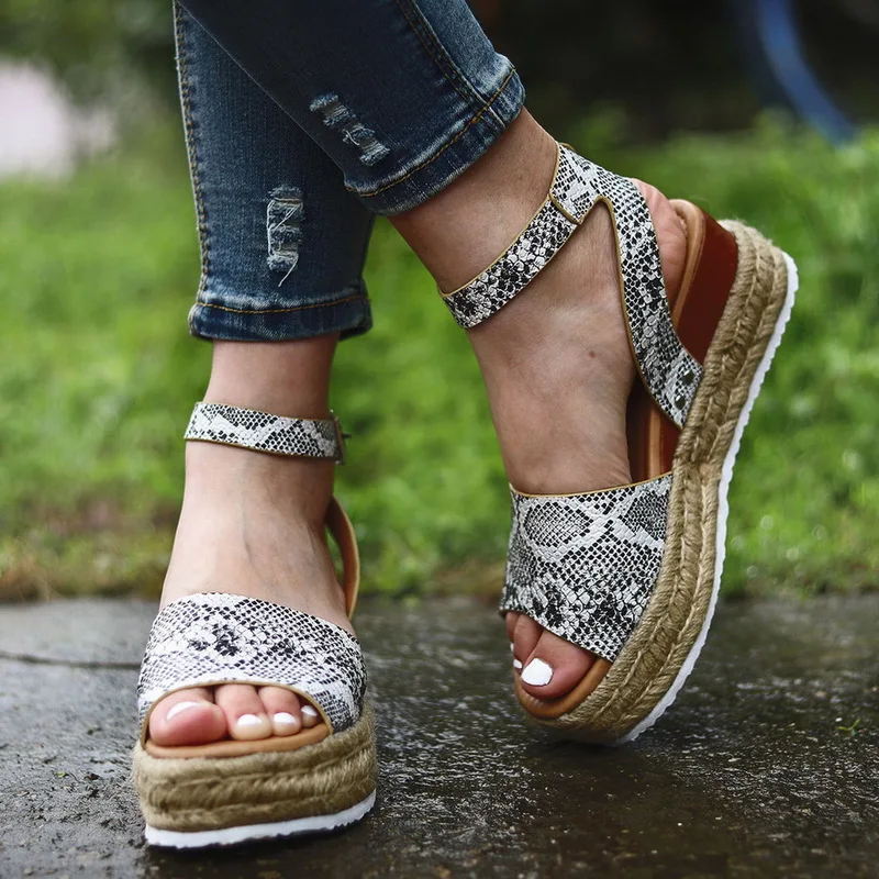 MoneRffi сандалии Для женщин Туфли-танкетки босоножки на высоком каблуке летние sandalia feminina Дамская обувь шлепанцы на платформе