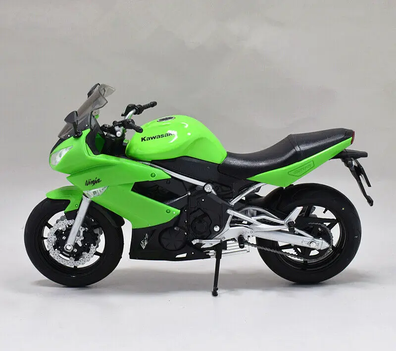 WELLY KAWASAKI NINJA 650R 1:10 DIE CAST METAL NEW IN BOX
