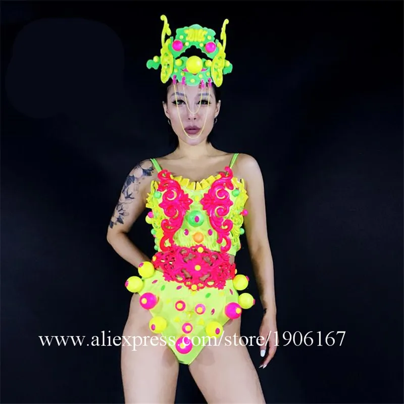 Led girl ballroom03