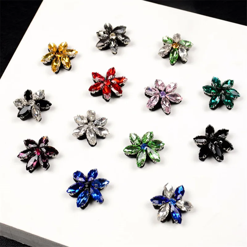 

1PC Small Rhinestone Beaded 6 points star badge Patch for Clothing Sewing on Beading Applique Clothes Shoes Bags Patch DIY