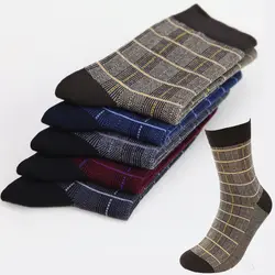 2019новый Стиль Осень-Зима Высокое качество Толстые хлопковые модные деловые носки щедрые клетчатые полосатые средние Носки Harajuku Happy